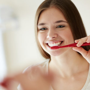 Putztechnik: Wie reinige ich meine Zähne am besten?